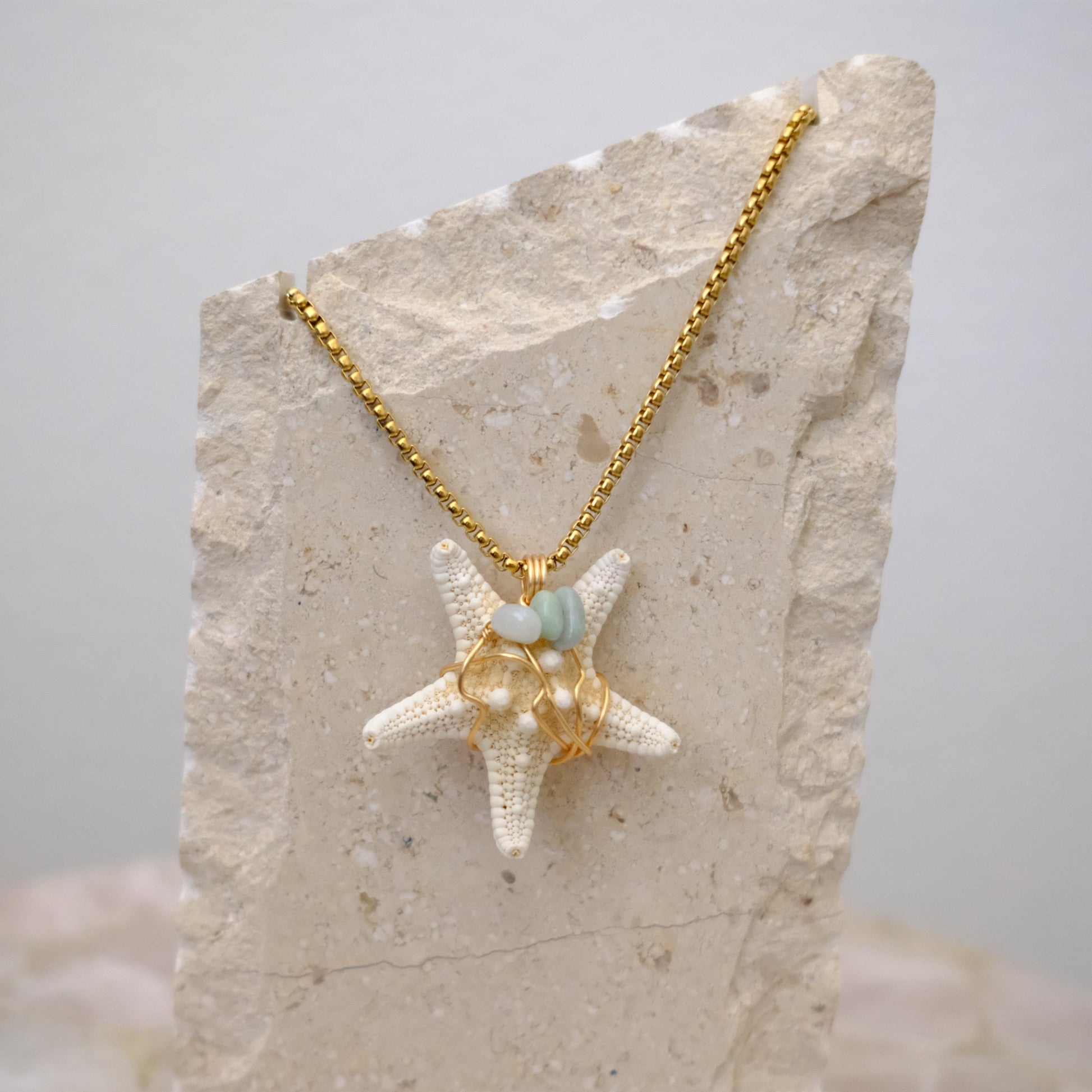 Handmade gold-plated starfish and jade necklace, crystal jewelry for balance, protection, and prosperity