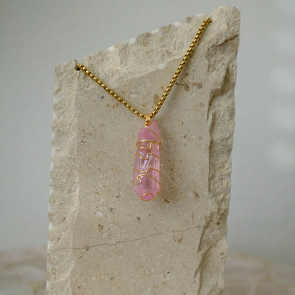 Handmade gold-plated rose aura quartz necklace with iridescent pink crystal, luxury jewelry for love and emotional healing.